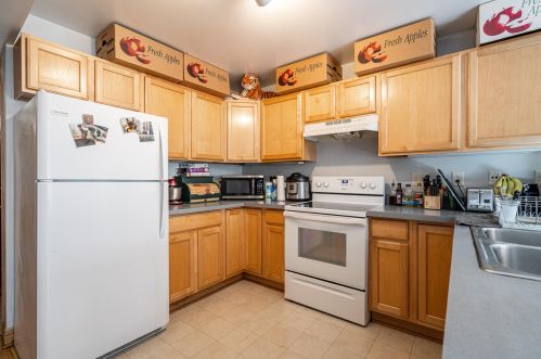 2910 Newhall St, Milwaukee WI 53211-3223 exterior