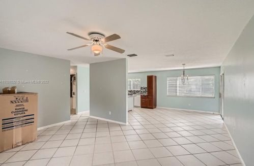 2029 Hideaway Cir, Fort Pierce FL 34952-4801 exterior
