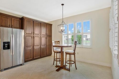 6597 Marbella Dr, Naples FL  34105-5053 exterior