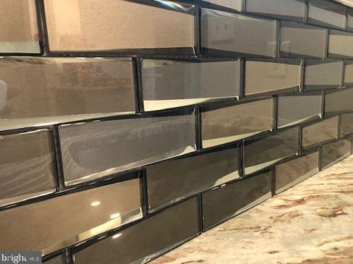 704 Walnut St, Lancaster PA  17602-2435 exterior