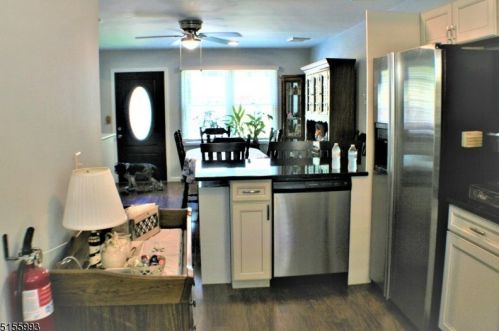 14 Lackawanna Trl, Hopatcong NJ  07843-1215 exterior