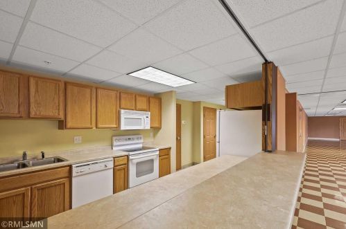 114200 Hundertmark Rd, Chaska MN  55318-4555 exterior