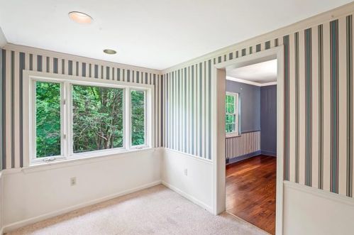 313 Oak Frst Dr, Pittsburgh PA 15216-1122 exterior