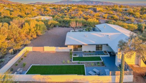 4917 Camino Arenosa, Tucson AZ  85718-6220 exterior