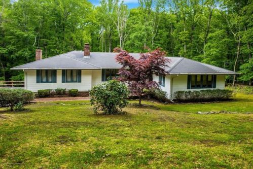 167 Deepdale Dr, Middletown, NJ 07748-3006