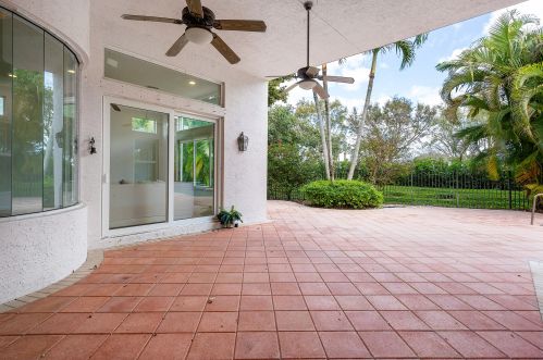 11016 Malaysia Cir, Boynton Beach FL 33437-7054 exterior