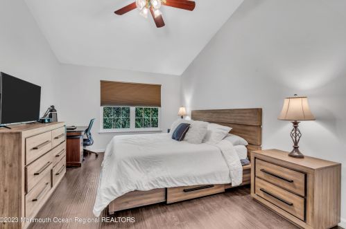 80 Poplar Pl, East Freehold NJ 07728-4173 exterior