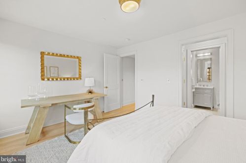 1667 Avon Pl, Washington DC 20007-2959 exterior