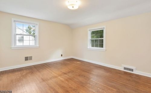 100 Chatham St, Chatham Township NJ  07928-2053 exterior