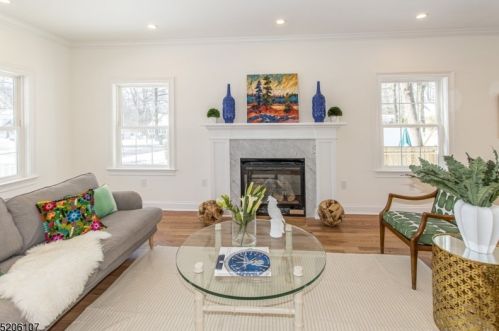 2051 Jersey Ave, Scotch Plains NJ  07076-4679 exterior