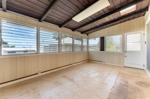 745 18 Ave, Honolulu HI 96816-4112 exterior