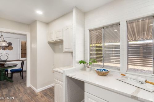 9010 Olive Ln, Chandler AZ  85248-6404 exterior