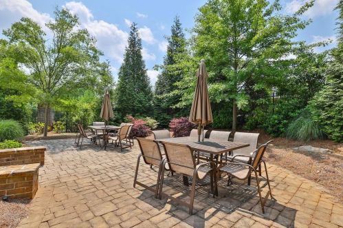 3573 Brookleigh Ln, Atlanta GA 30319-2219 exterior