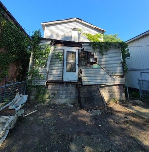 1537 110 St, Chicago IL 60617-6754 exterior