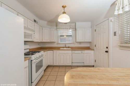 14210 Clark St, Chicago IL 60640-2101 exterior