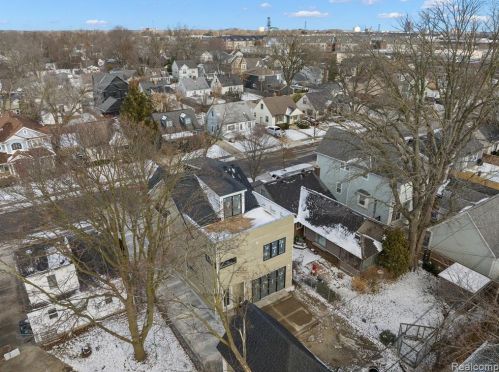 1852 Holland St, Bham MI 48009-6856 exterior