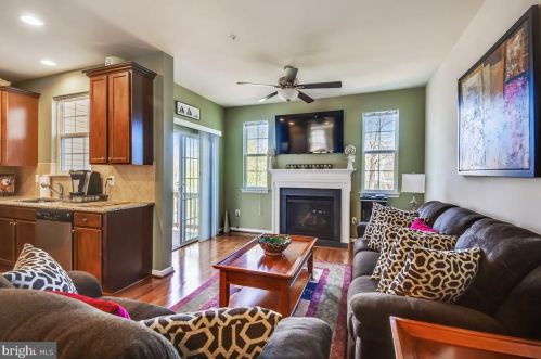 7417 Macon Dr, Glen Burnie MD 21060-8387 exterior