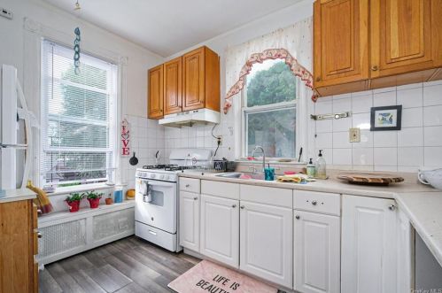 208 High St, Mount Vernon NY 10550-1810 exterior