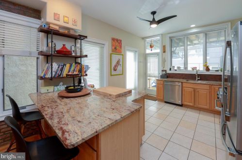 720 Marvine St, Philadelphia PA 19141-3417 exterior