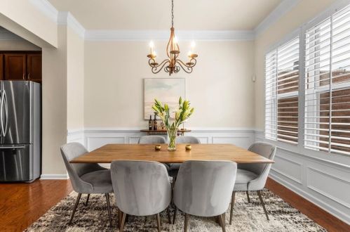 1737 Breyerton Dr, Atlanta GA 30329-4712 exterior