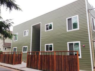 1415 1st Ave, Seattle WA  98119-3306 exterior