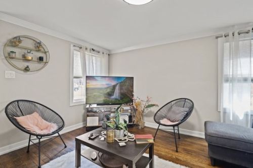 8524 Seeley Ave, Chicago IL  60620-6036 exterior