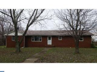 1099 Route 45, Pilesgrove NJ  08098-2526 exterior