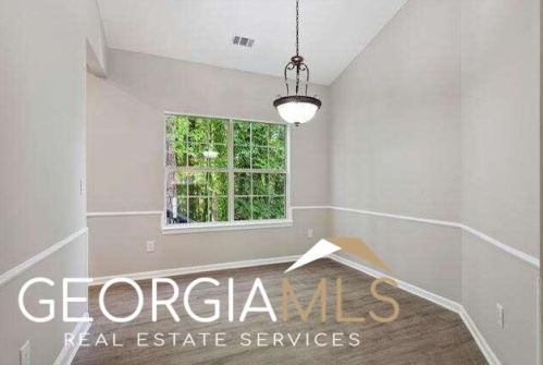 1386 Highgrove Way, Atlanta GA  30349-7510 exterior