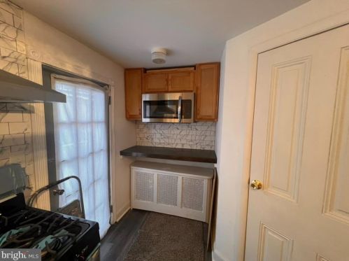 2969 Aramingo Ave, Philadelphia PA 19134-4404 exterior