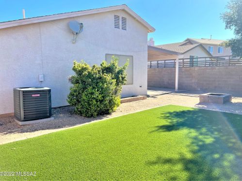 8870 Mountain Spring Dr, Tucson AZ  85747-5659 exterior