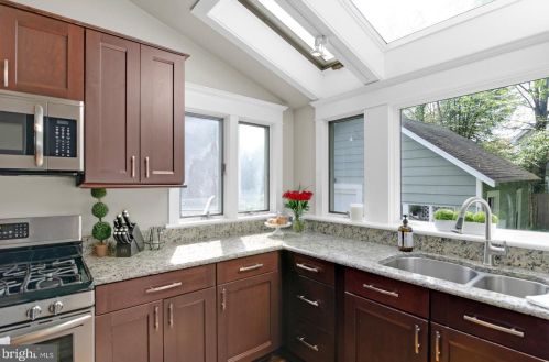 215 Marne Ave, Tavistock NJ 08033-1444 exterior