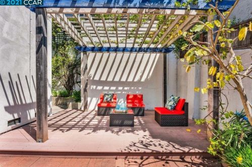 901 Hilldale Ave, Berkeley CA 94708-1438 exterior