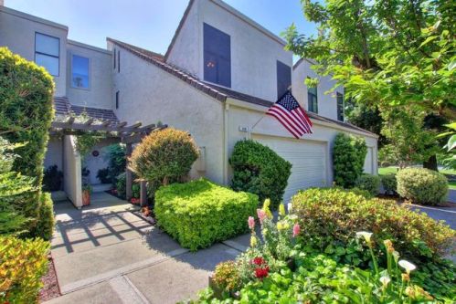 149 Grant Ln, Folsom, CA 95630-2135