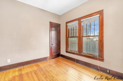 73 Grant St, Cedar Springs MI 49319-5129 exterior