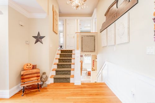 17 Dryden Way, Commack NY 11725-1927 exterior