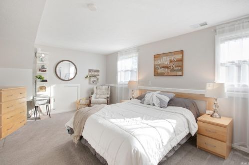 1901 Division St, Mishawaka IN 46545-6201 exterior