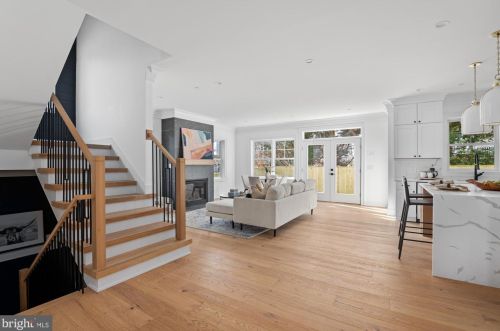 5805 Beech Ave, Bethesda MD  20817-3407 exterior