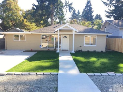 3401 7th Pl, Seattle, WA 98056-3920