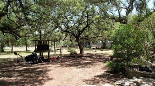 7917 Frst Vw Dr, Austin TX 78746-4521 exterior