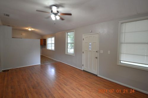 3015 Gordon Ct, Tampa FL  33619-1838 exterior