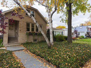 2308 Hastings Ave, Evanston, IL 60201-1848