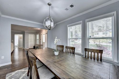 1585 Kenmore St, Atlanta GA 30311-2721 exterior