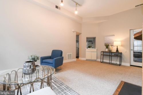 1007 New Hampshire Ave, Washington DC 20011-4729 exterior