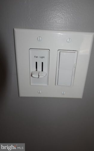 1525 Hicks St, Philadelphia PA  19146-4820 exterior