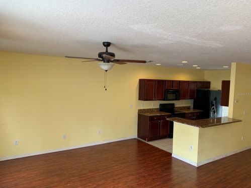 11528 Fountainhead Dr, Tampa FL  33626-3321 exterior