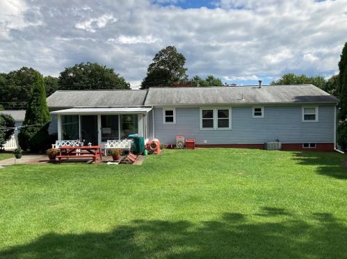 184 Bayberry Rd, Woonsocket RI 02895-2706 exterior