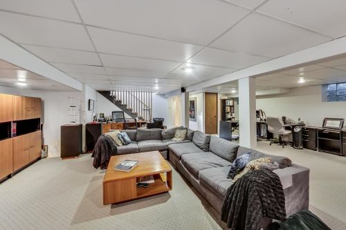 322 Kenmore Ave, Elmhurst IL 60126-3518 exterior