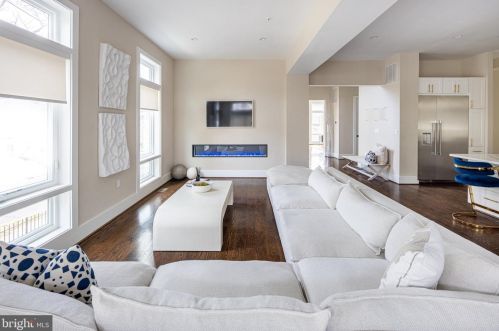 1270 Lawrence St, Washington DC  20017-4027 exterior