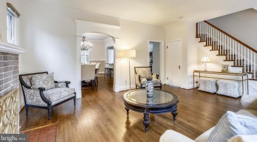 7426 Piney Branch Rd, Silver Spring MD 20901-4352 exterior