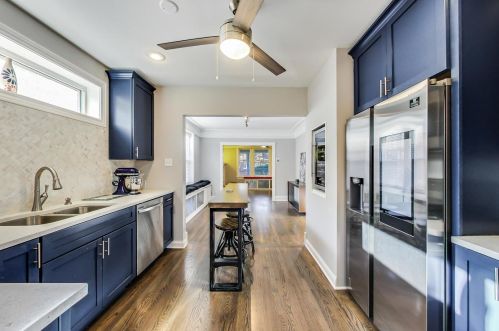 7443 Merrill Ave, Chicago IL  60649-3210 exterior